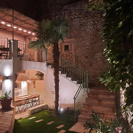 Drome Provencale Maison Familiale Calme Dans Village Valréas Exterior foto