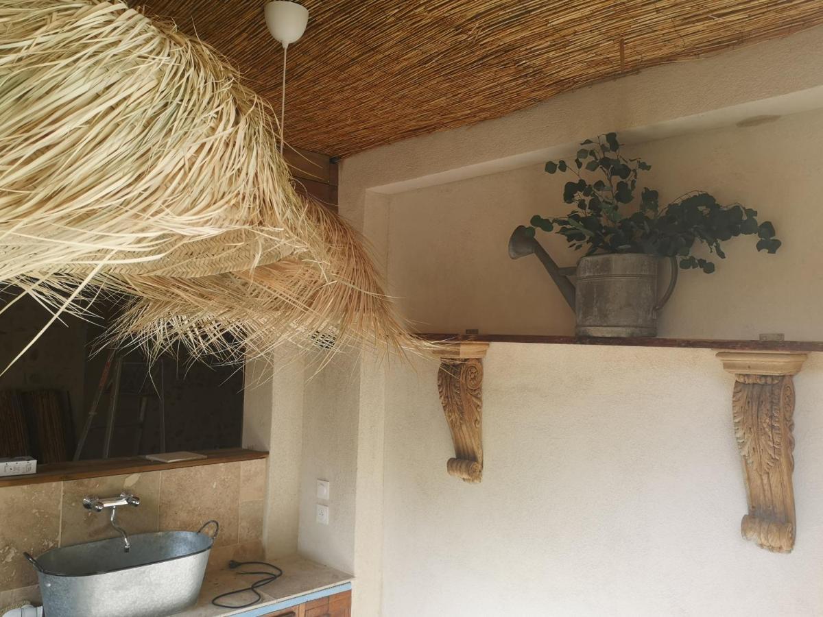 Drome Provencale Maison Familiale Calme Dans Village Valréas Exterior foto