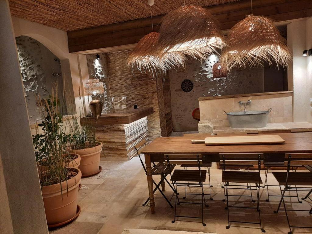 Drome Provencale Maison Familiale Calme Dans Village Valréas Exterior foto