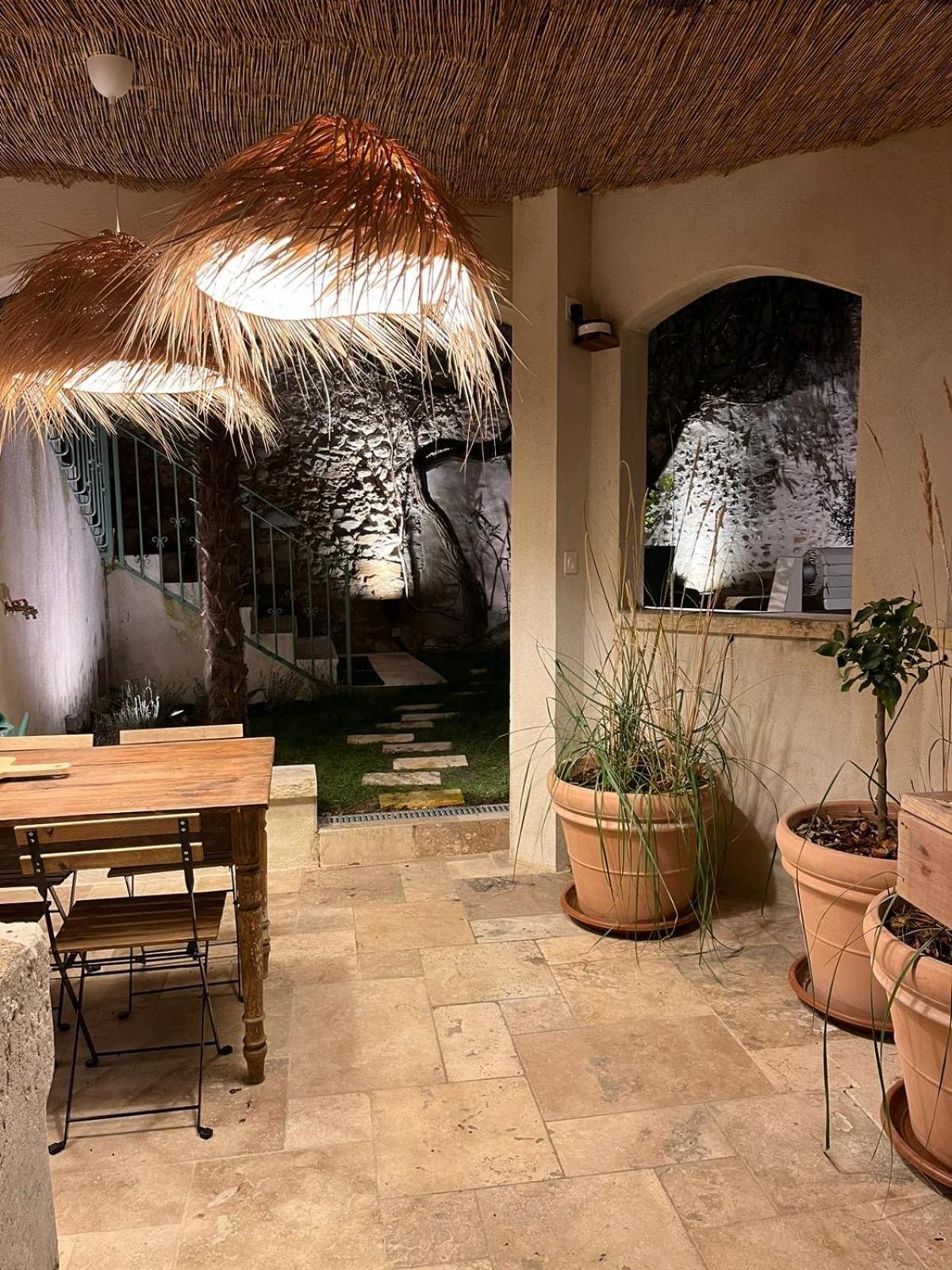 Drome Provencale Maison Familiale Calme Dans Village Valréas Exterior foto