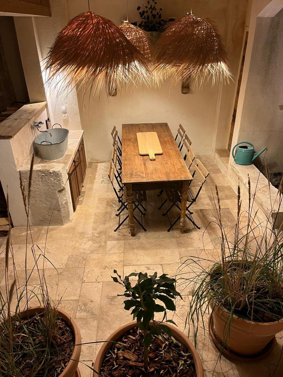 Drome Provencale Maison Familiale Calme Dans Village Valréas Exterior foto