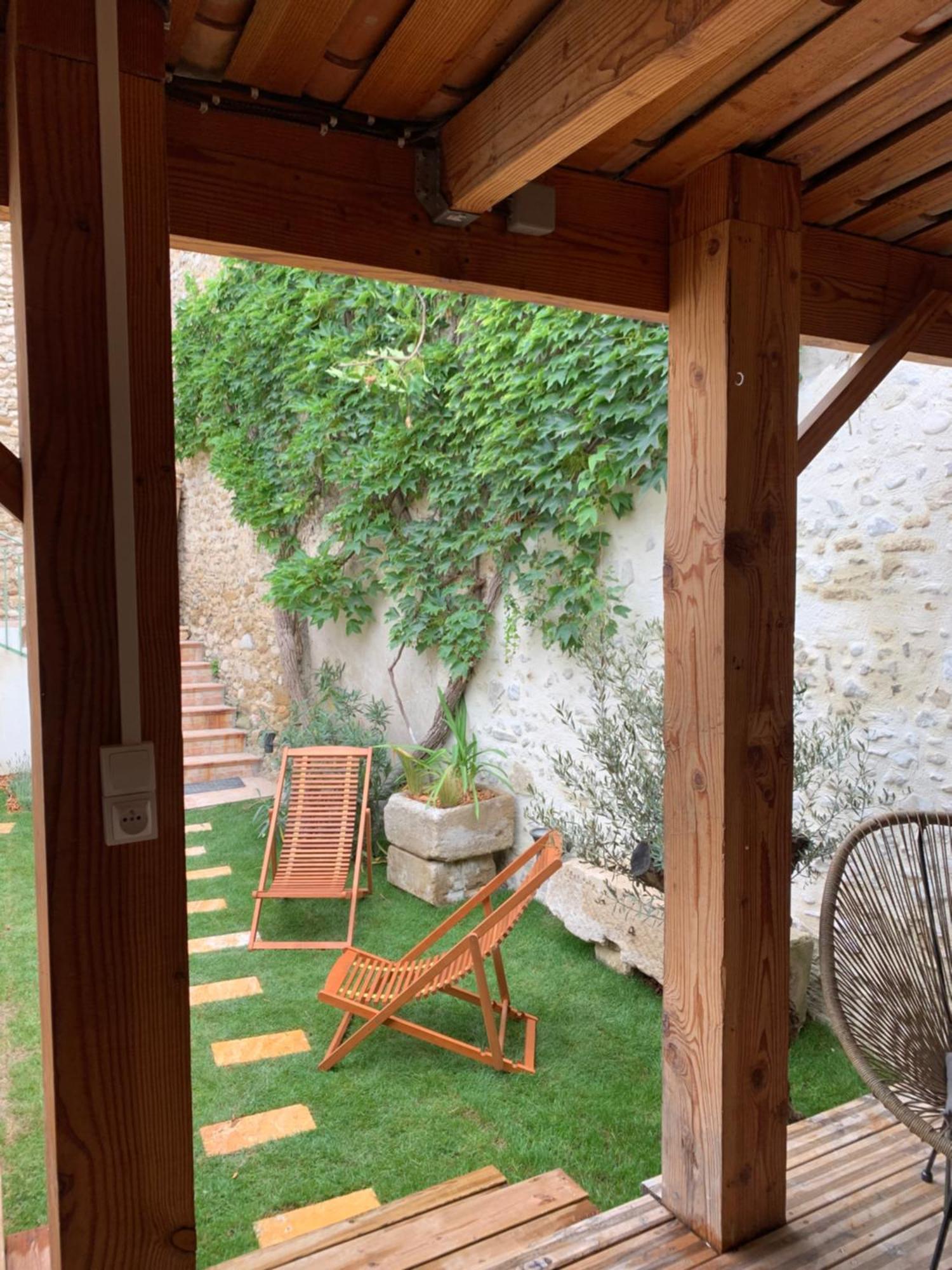 Drome Provencale Maison Familiale Calme Dans Village Valréas Exterior foto